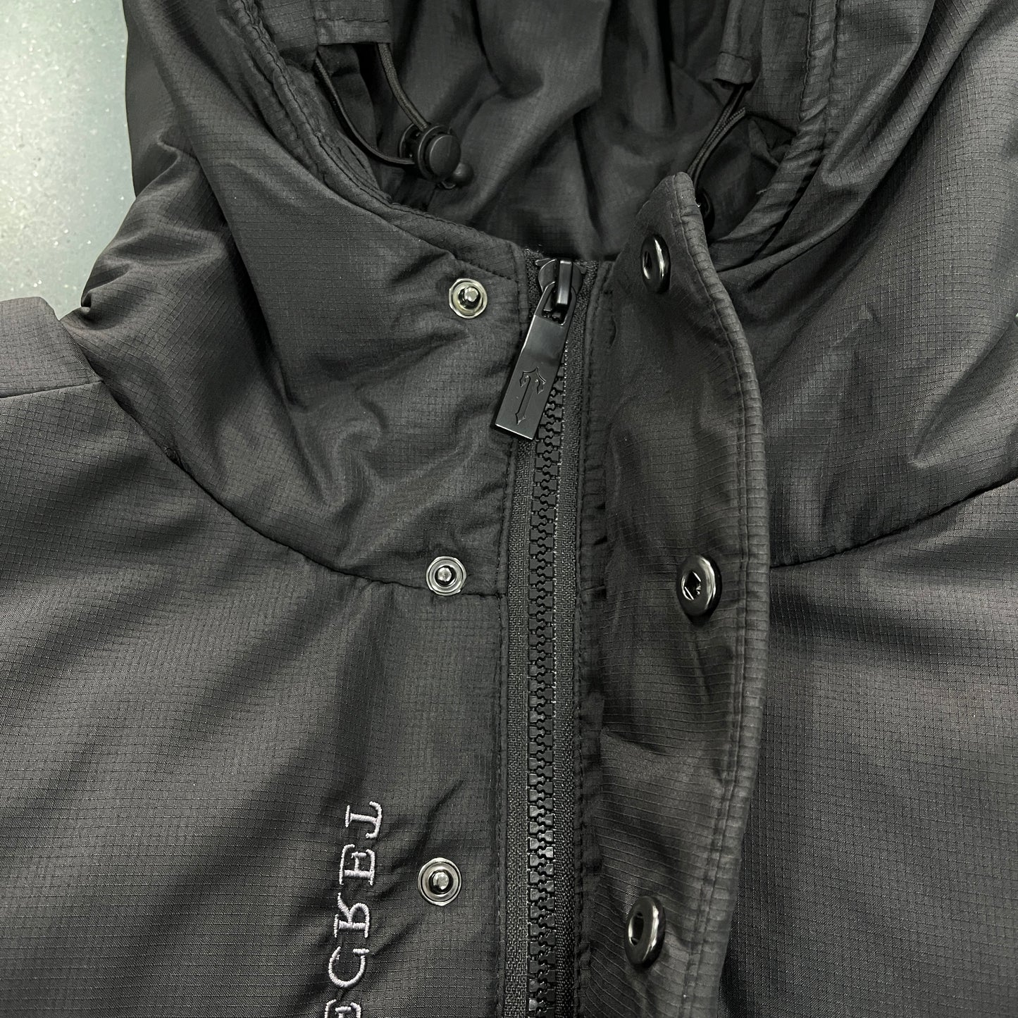 Trapstar Women’s Decodeed Hooded Puffer 2.0 Jacket Black