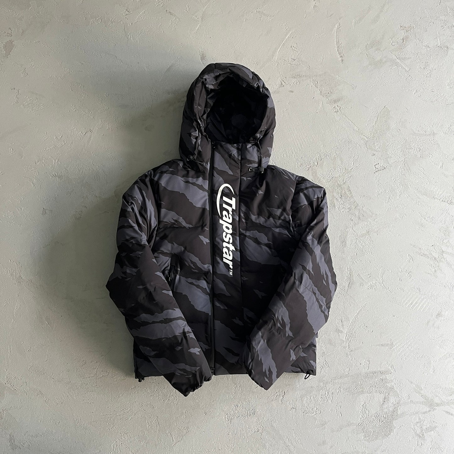 Trapstar Hyperdrive Technical Puffer Jacket Black Tiger Camo