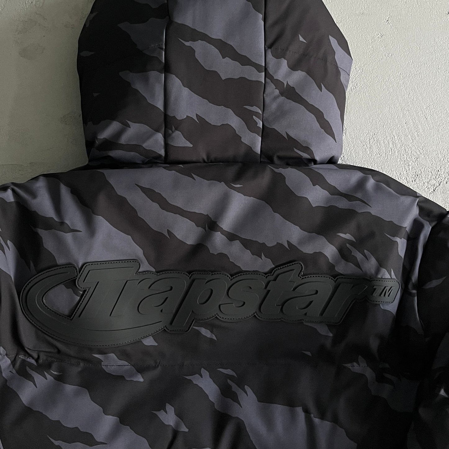 Trapstar Hyperdrive Technical Puffer Jacket Black Tiger Camo