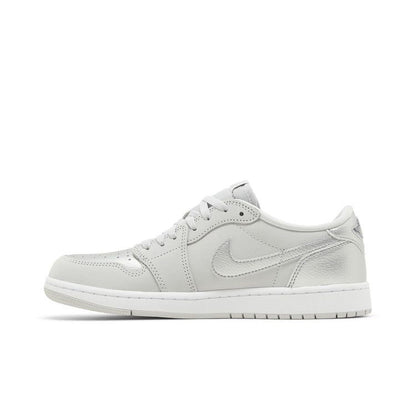 Air Jordan 1 Retro Low OG 'Metallic Silver'