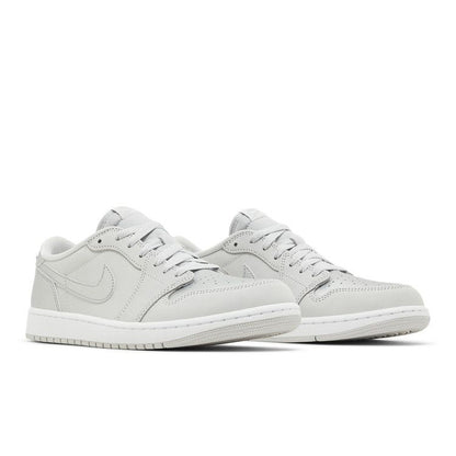 Air Jordan 1 Retro Low OG 'Metallic Silver'