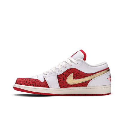 Air Jordan 1 Low SE 'Spades'