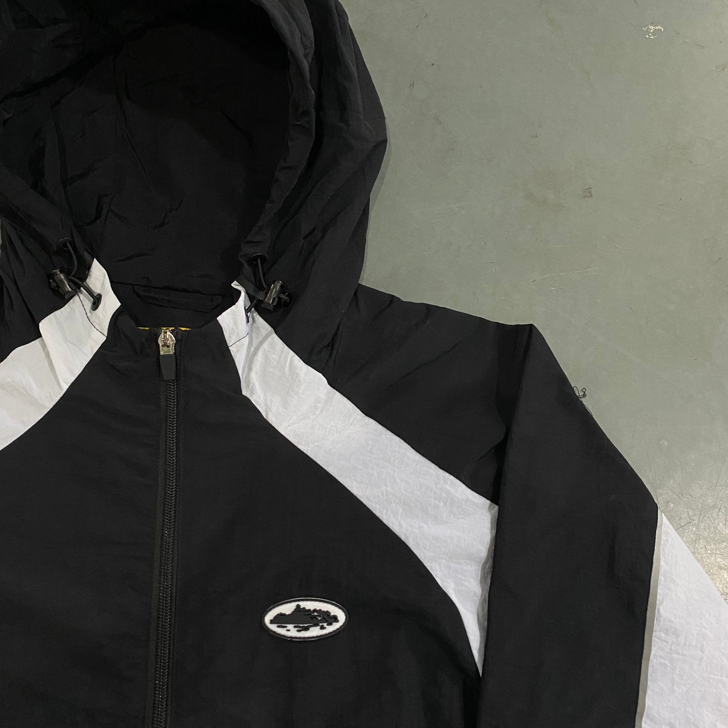 Corteiz Alcatraz Sun & Rain Windbreaker Black White