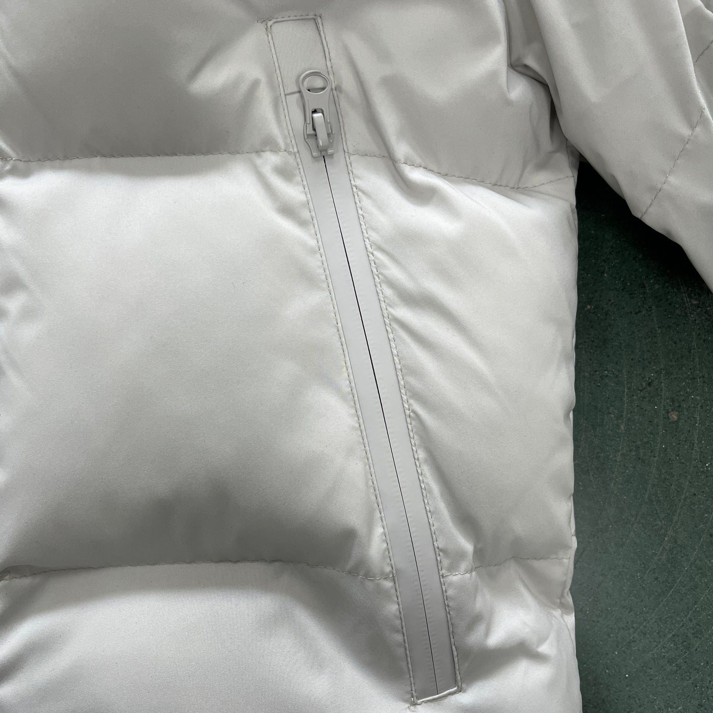 Trapstar Hyperdrive Technical Puffer Jacket Light Grey