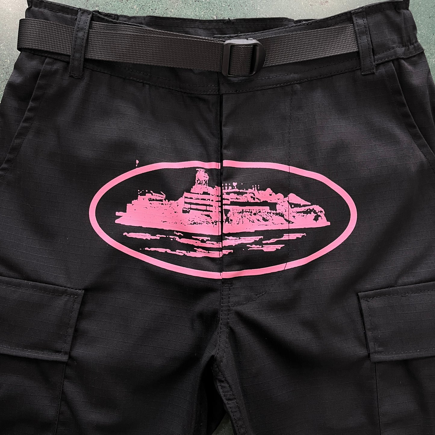 Corteiz Black Pink Logo Cargo