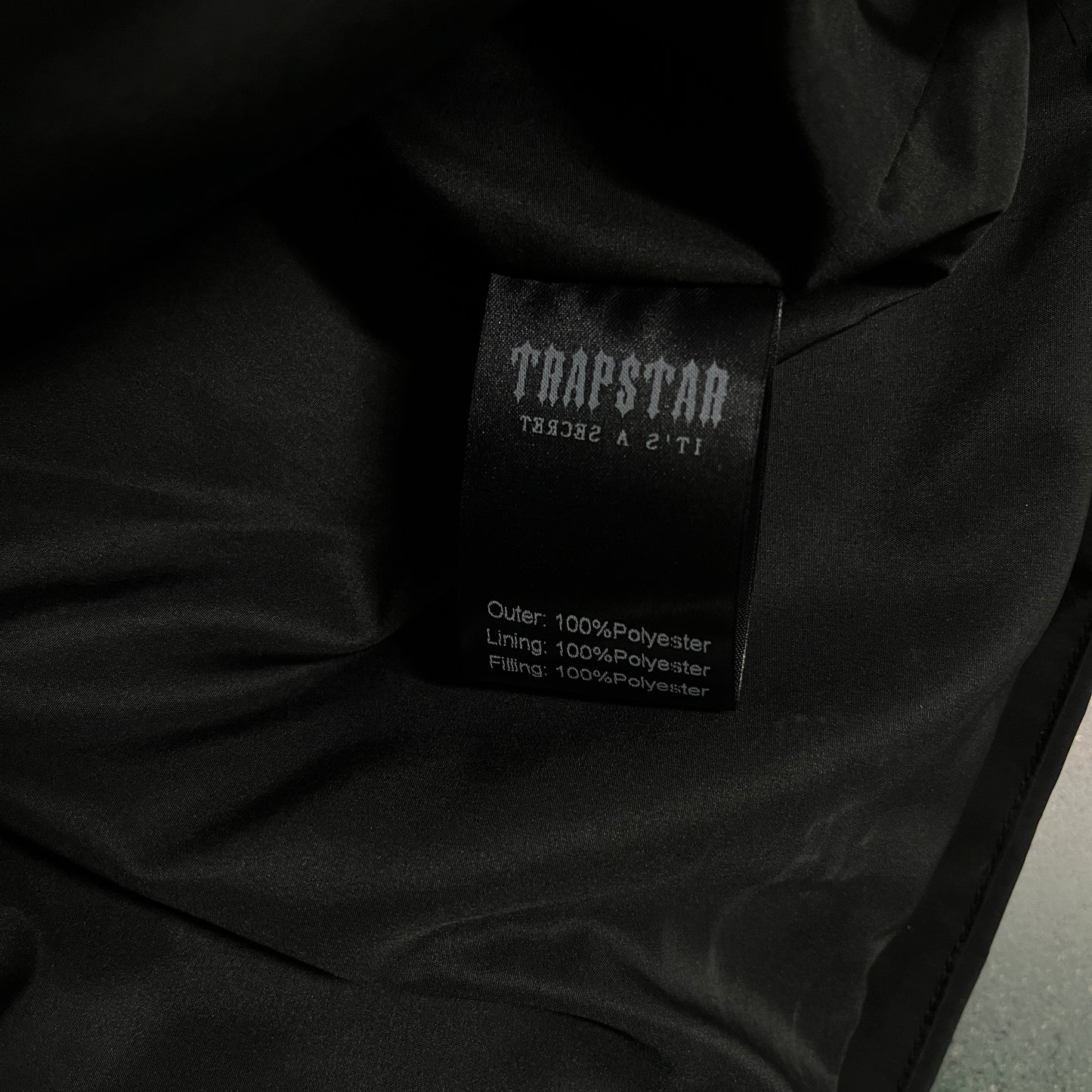 Trapstar Triple Black Hyperdrive Detachable Hood Puffer Jacket