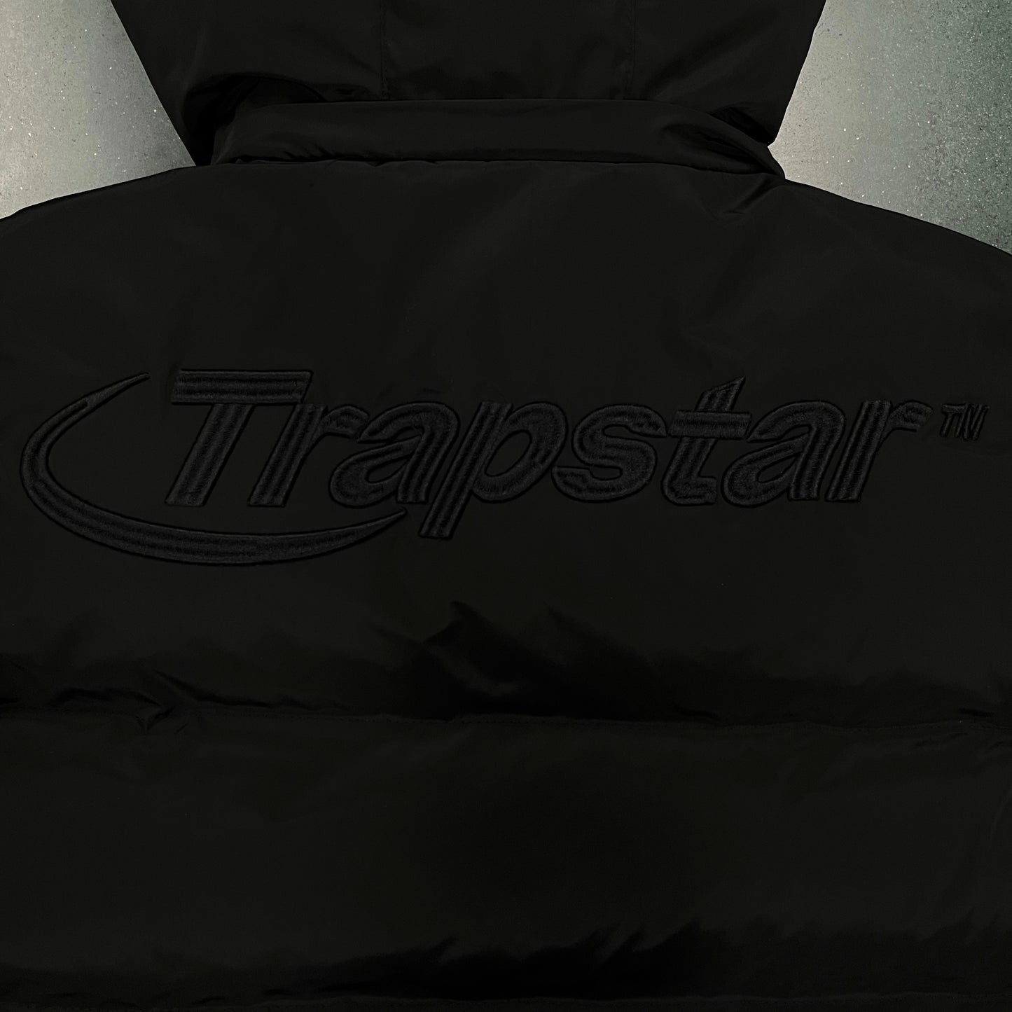 Trapstar Triple Black Hyperdrive Detachable Hood Puffer Jacket