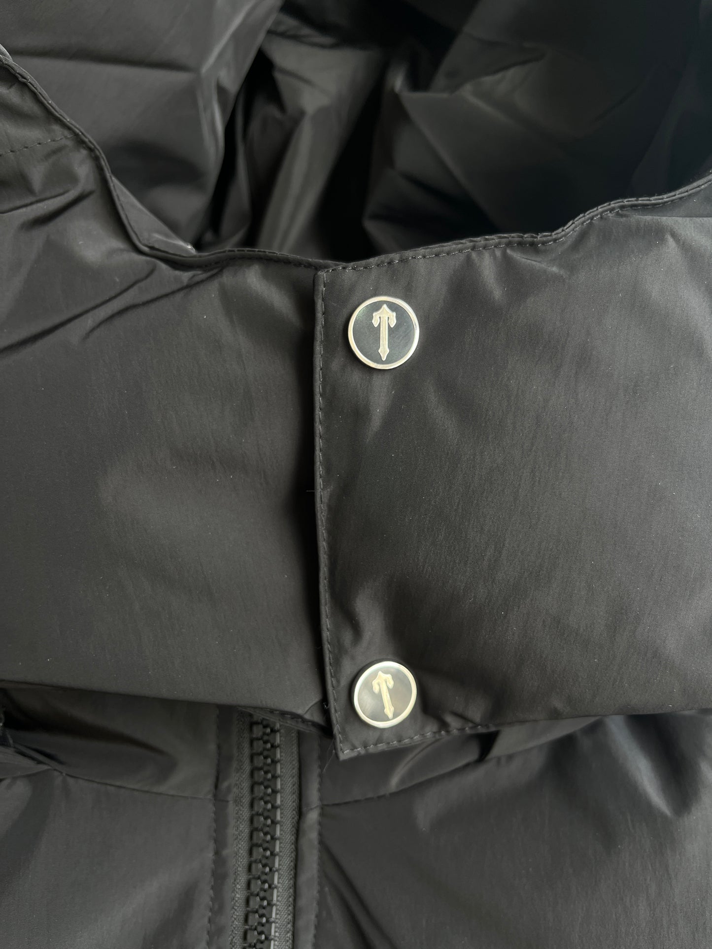 Trapstar Womens Irongate Detachable Hooded Puffer Jacket Black