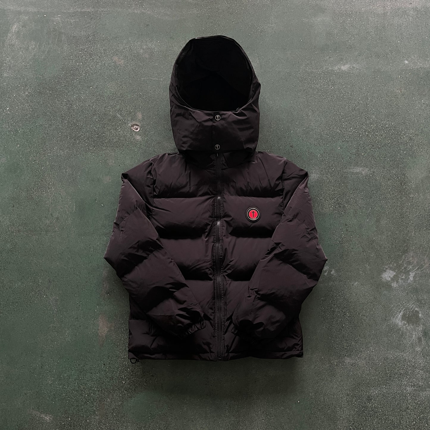 Trapstar Irongate Detachable Hooded Puffer Jacket Black Red