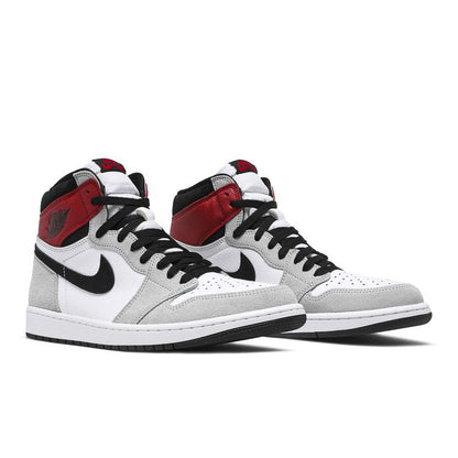 Air Jordan 1 Retro High OG 'Smoke Grey'