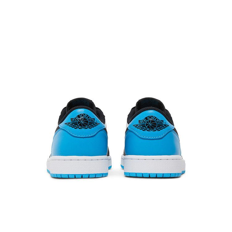 Air Jordan 1 Retro Low OG 'UNC'