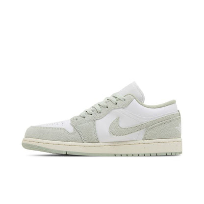 Air Jordan 1 Low SE 'Seafoam'