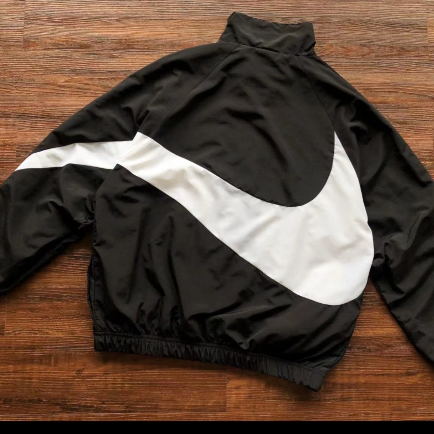 Nike Big Swoosh Windbreaker