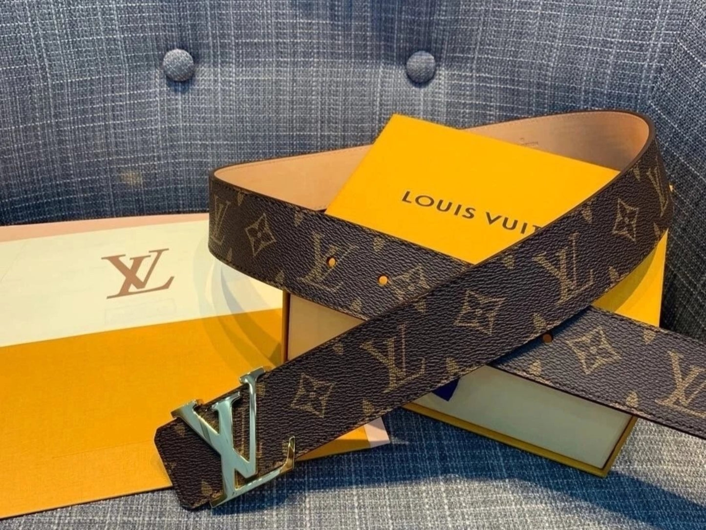 Louis Vuitton Men's Belt